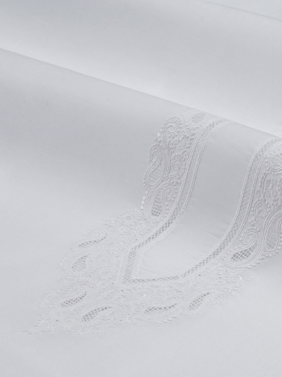 SUMMER EMBROIDERED DREAM