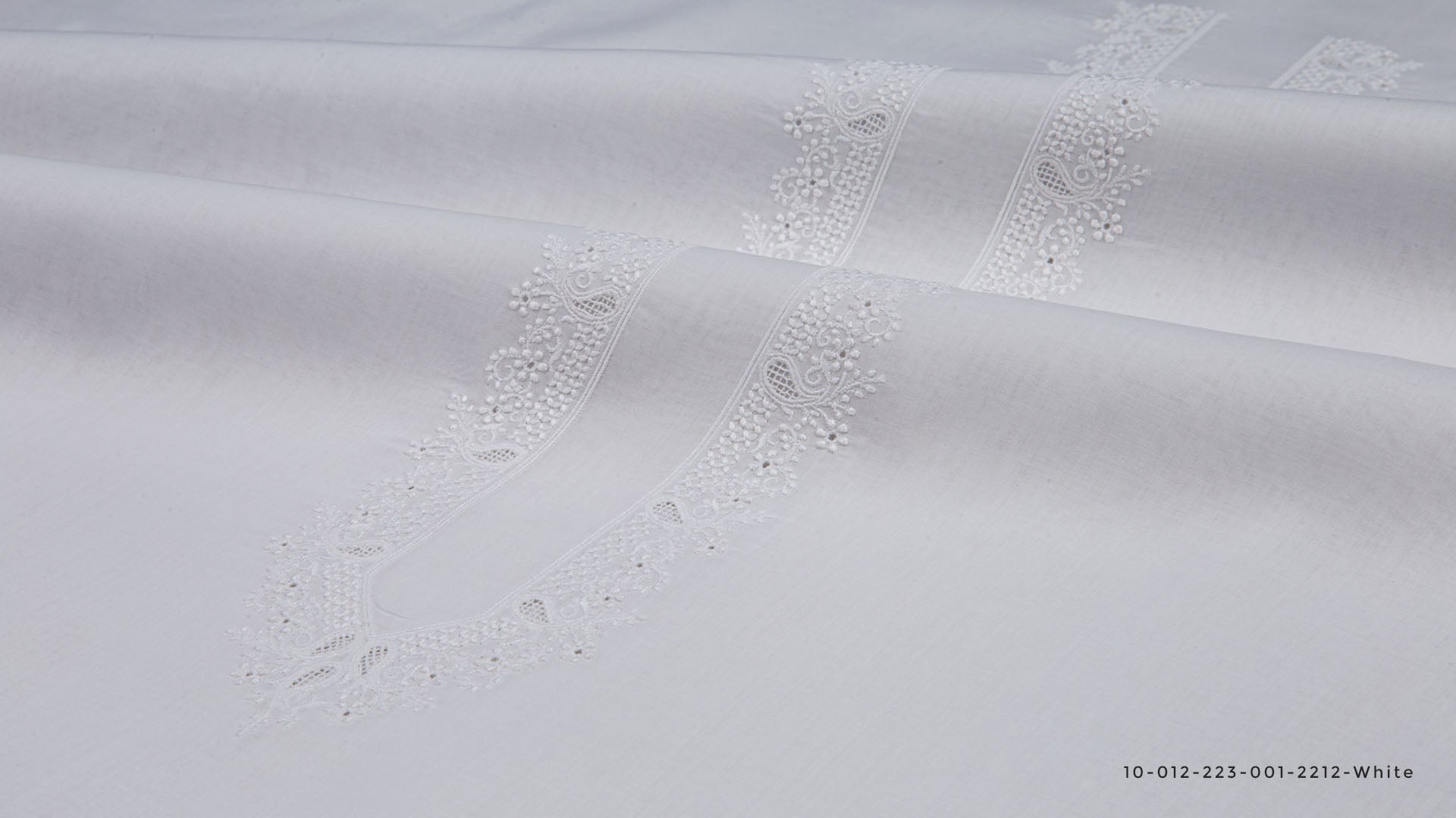 SUMMER EMBROIDERED DREAM