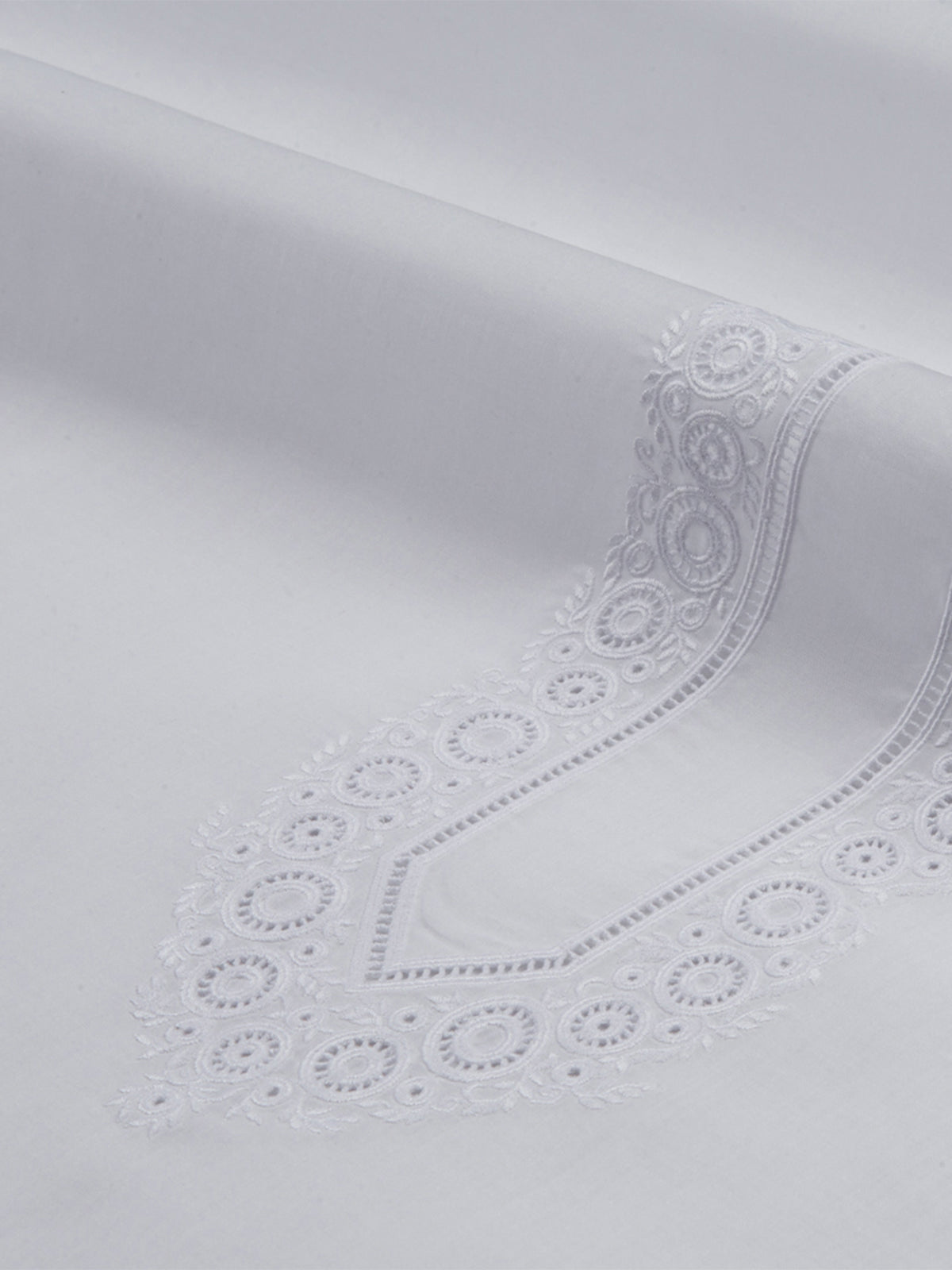 SUMMER EMBROIDERED DREAM