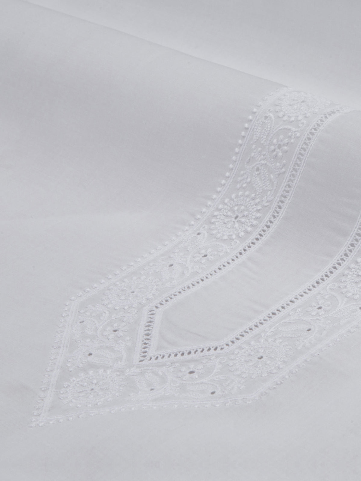 SUMMER EMBROIDERED DREAM