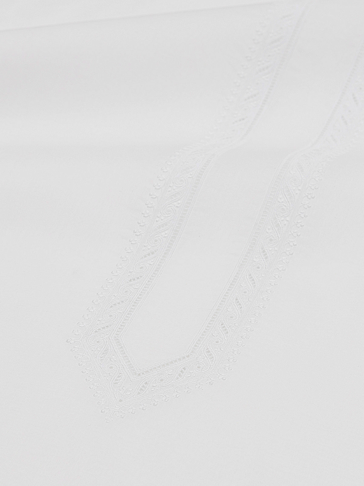 SUMMER EMBROIDERED DREAM