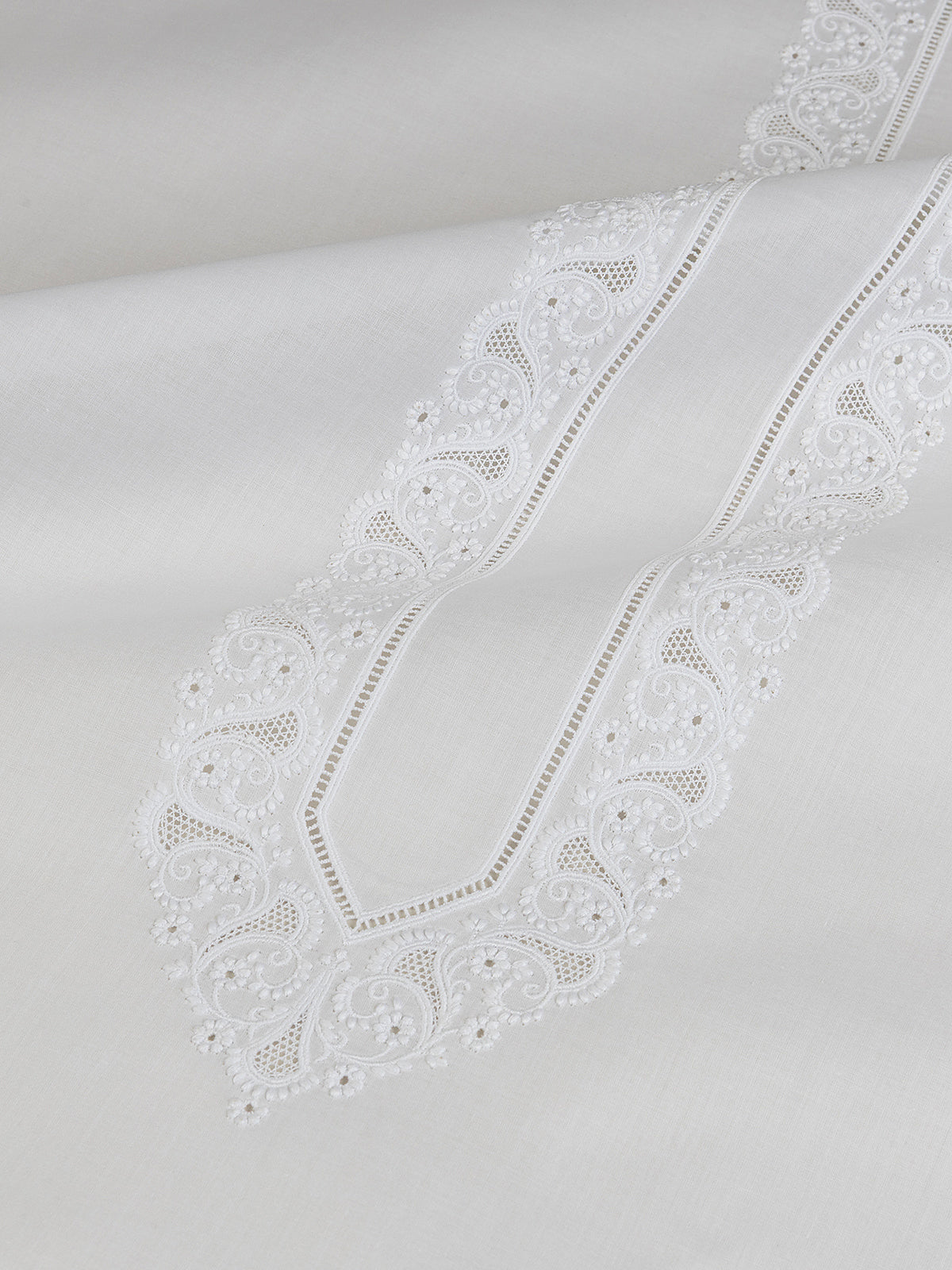 SUMMER EMBROIDERED DREAM