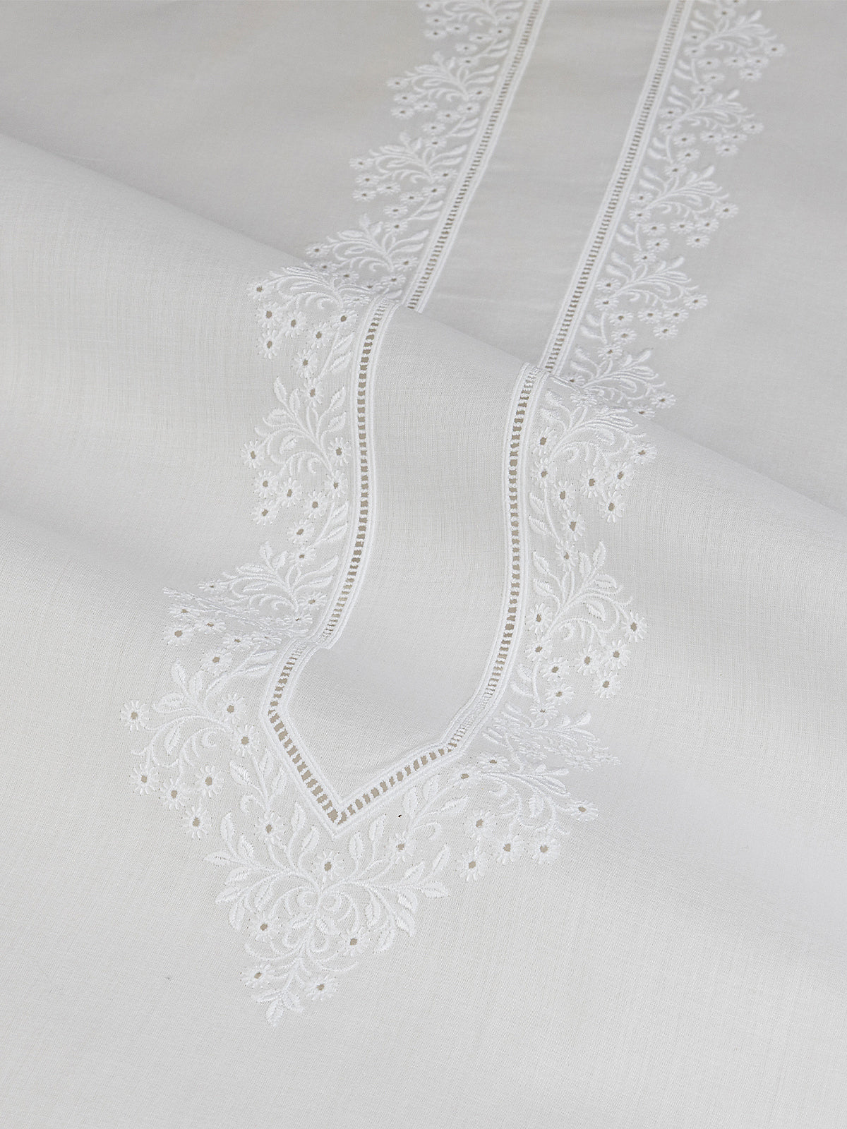 SUMMER EMBROIDERED DREAM