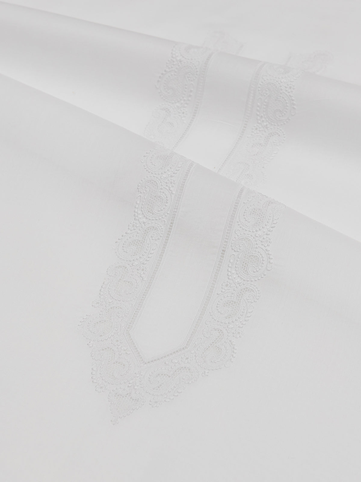 SUMMER EMBROIDERED DREAM