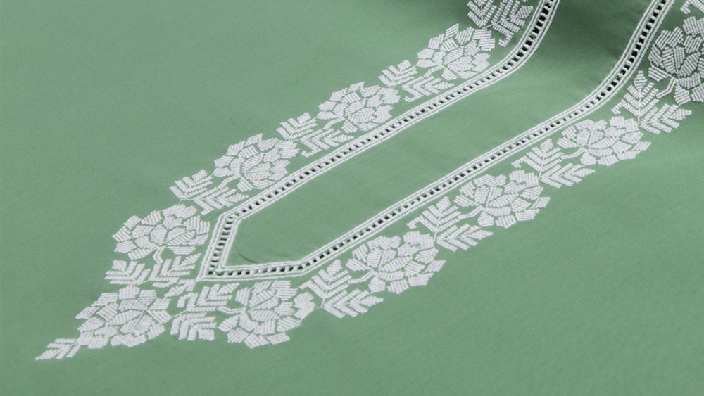 COLOURED EMBROIDERED DREAM