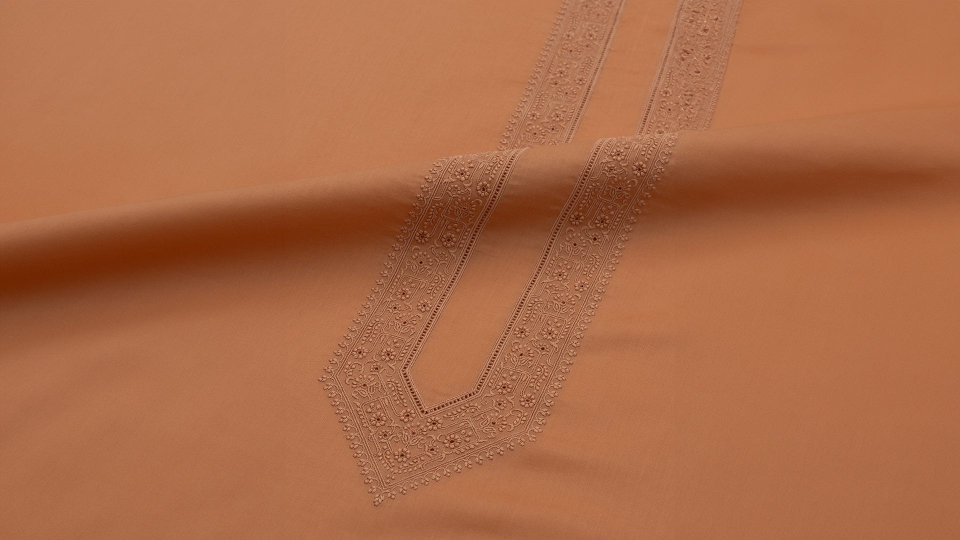 COLOURED EMBROIDERED DREAM