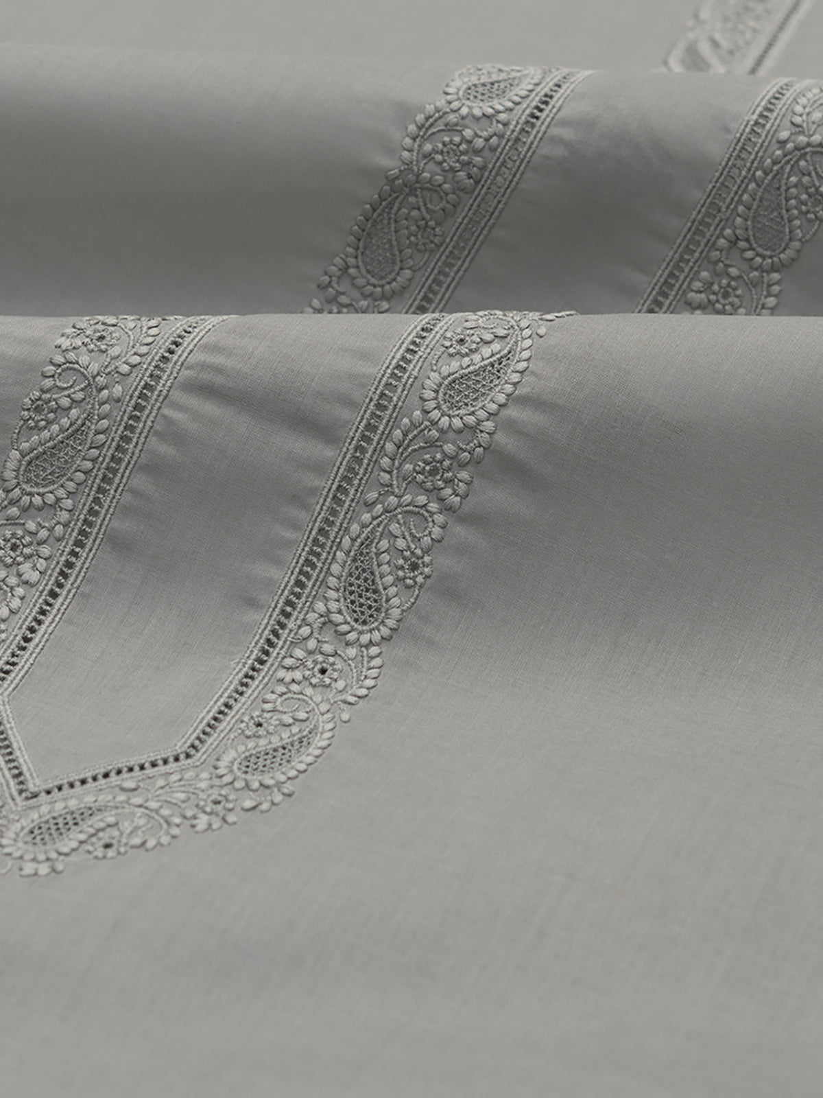COLOURED EMBROIDERED DREAM