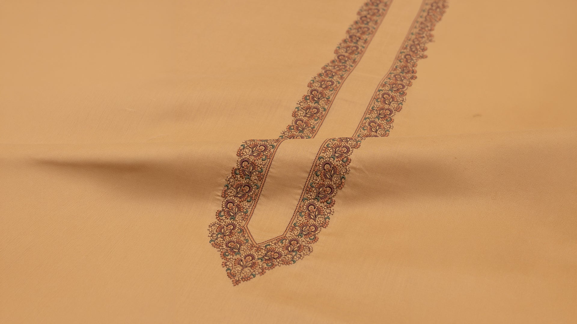EMBROIDERED DREAM - KASHMIRI STITCH