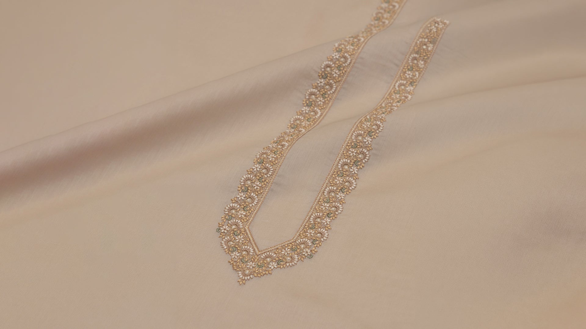 EMBROIDERED DREAM - KASHMIRI STITCH