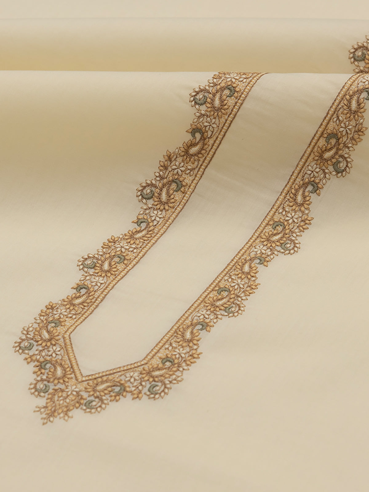 EMBROIDERED DREAM - KASHMIRI STITCH