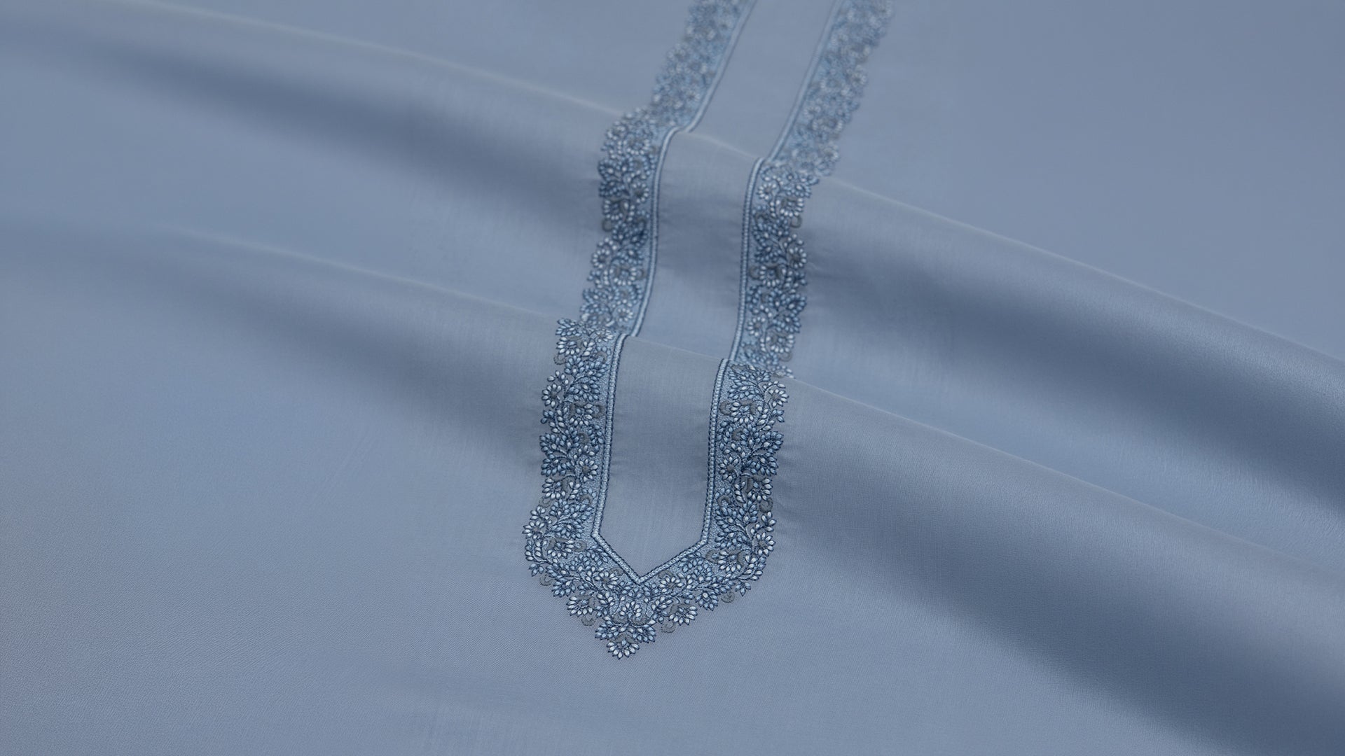 EMBROIDERED DREAM - KASHMIRI STITCH