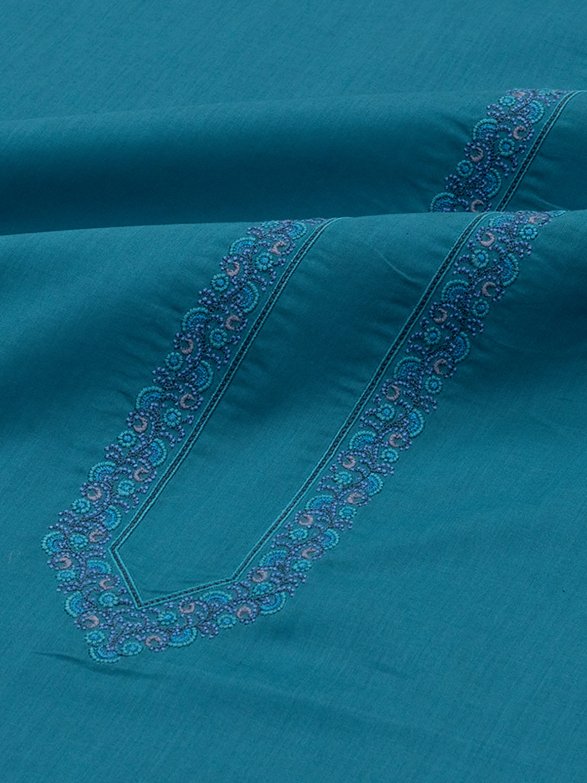 EMBROIDERED DREAM - KASHMIRI STITCH