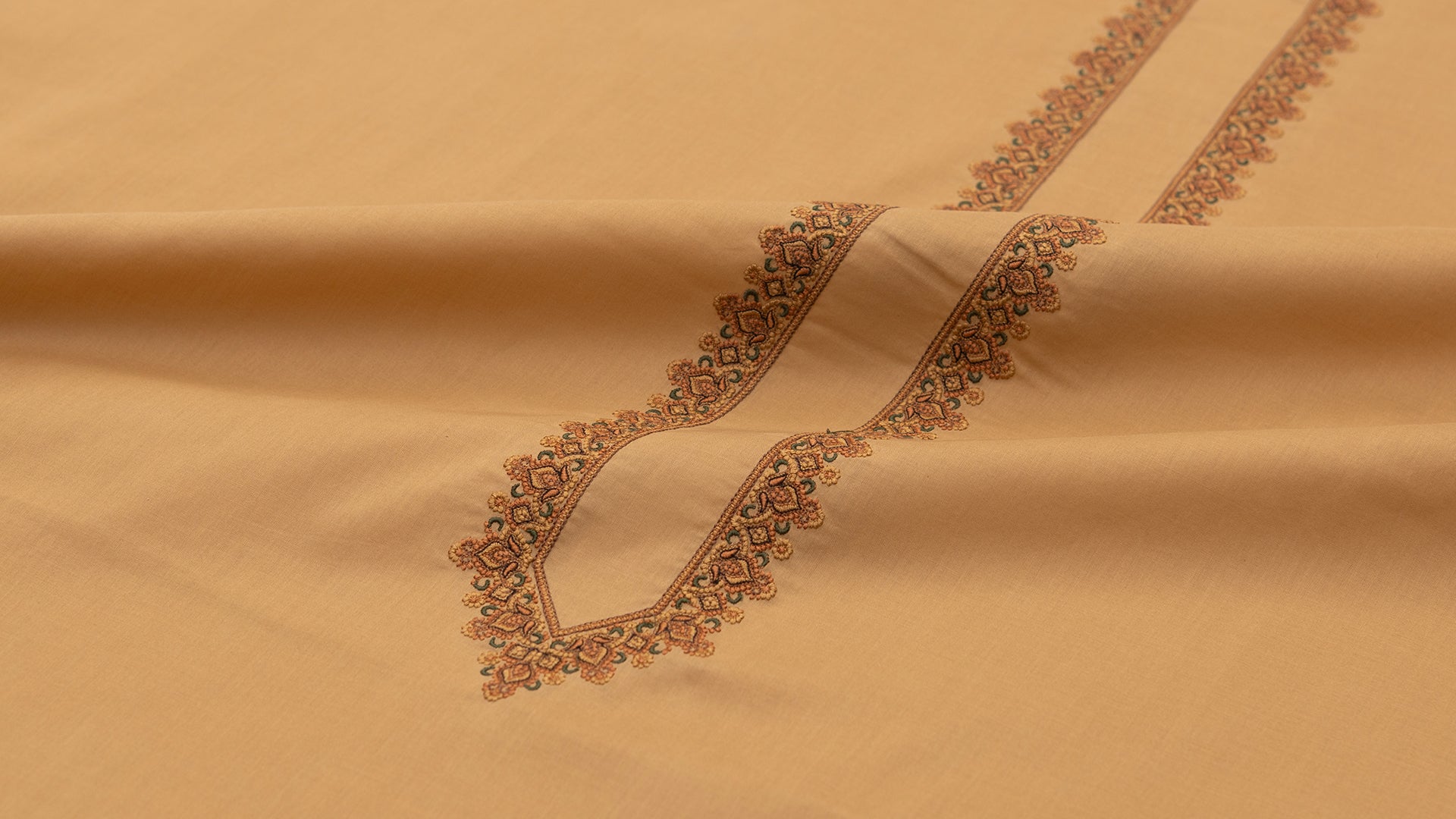 EMBROIDERED DREAM - KASHMIRI STITCH