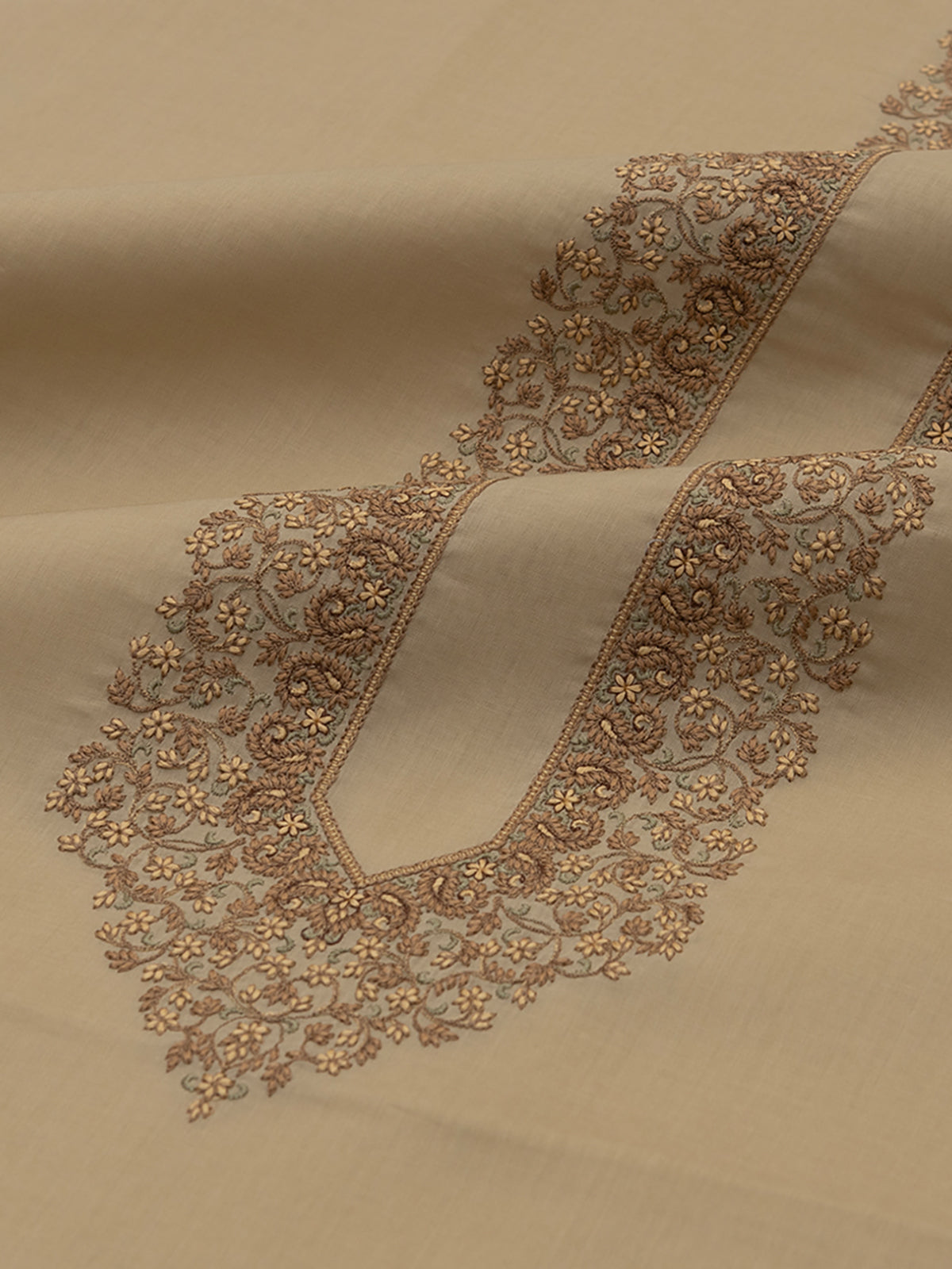 EMBROIDERED DREAM - KASHMIRI STITCH