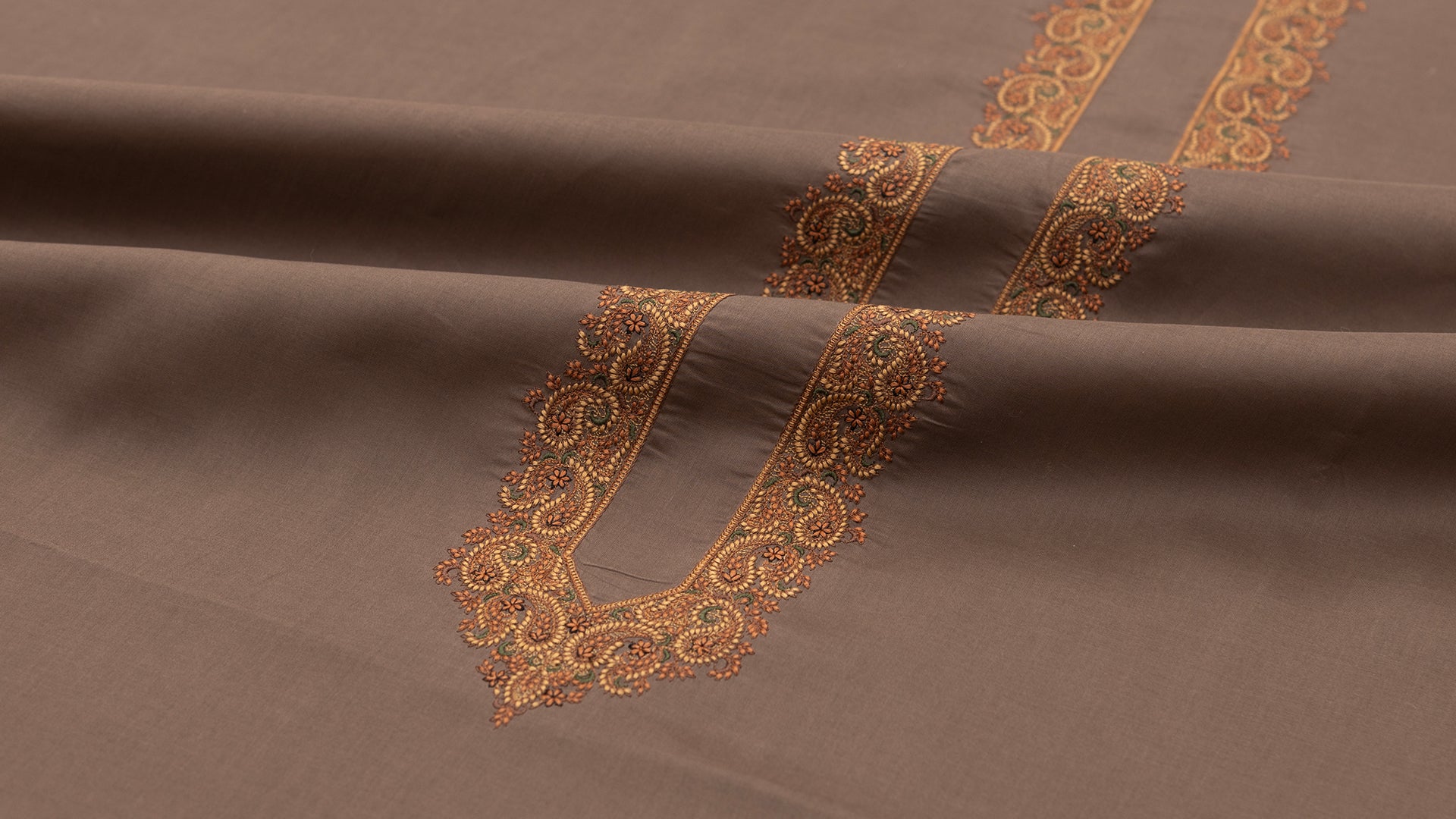 EMBROIDERED DREAM - KASHMIRI STITCH