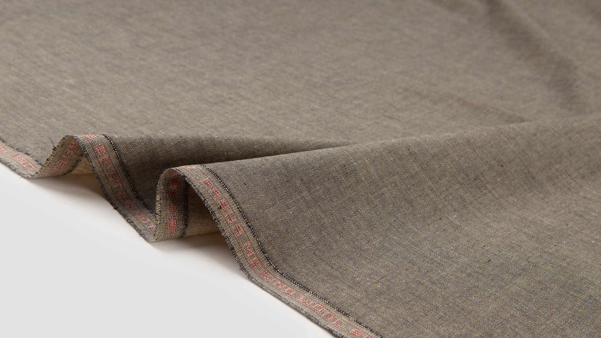 AUSTRALIAN MERINO WOOLCOT
